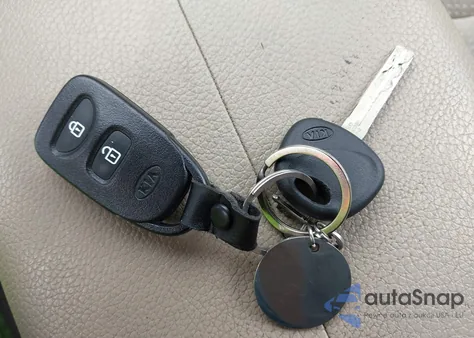 2012 Kia Sorento Lx z USA, uszkodzony, nr VIN 5XYKT3A61CG298836